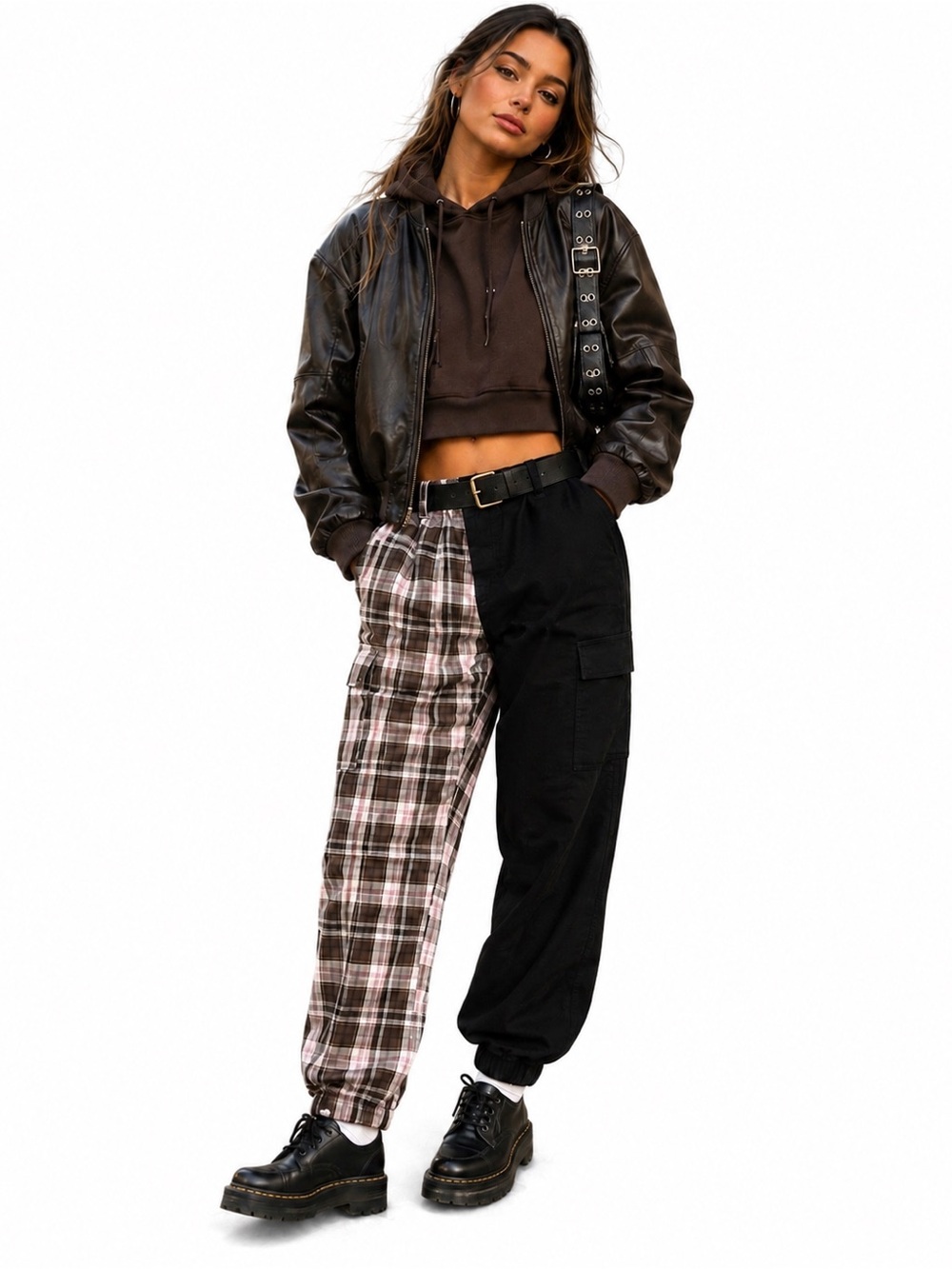 NWT Almost Famous SZ M black/brown/pink plaid belted cargo jogger/waist 30”-36”